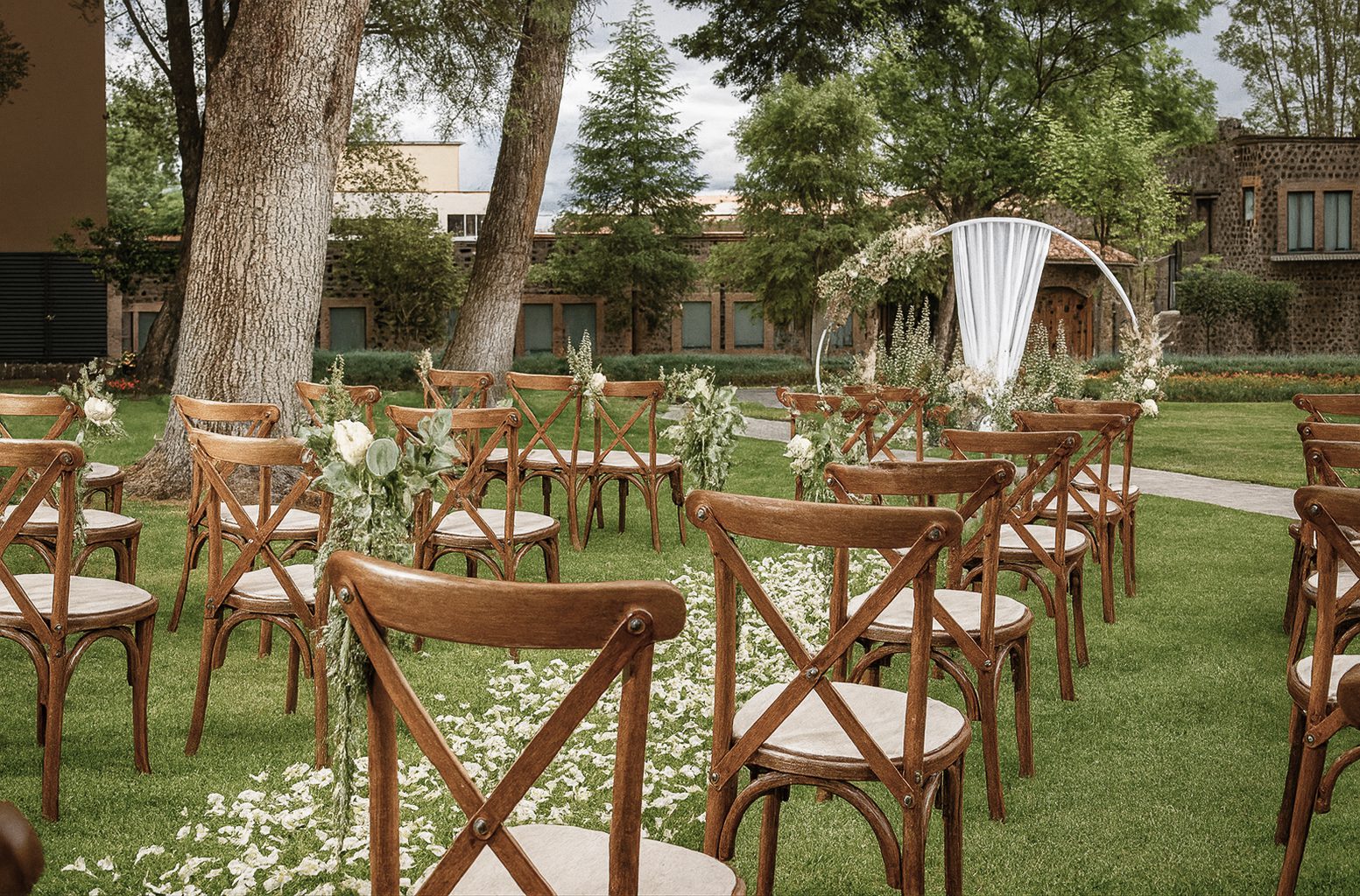 S&M holiday inn garden 2